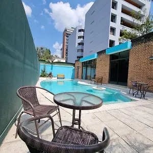 Central 10 Boutique Hostel Guatemala City